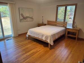 4 Schlafzimmer, Bügeleisen/Bügelbrett, Reisekinderbett, WLAN