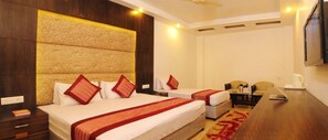 Triple Room | Free WiFi - Hotel City Height (New Delhi)
