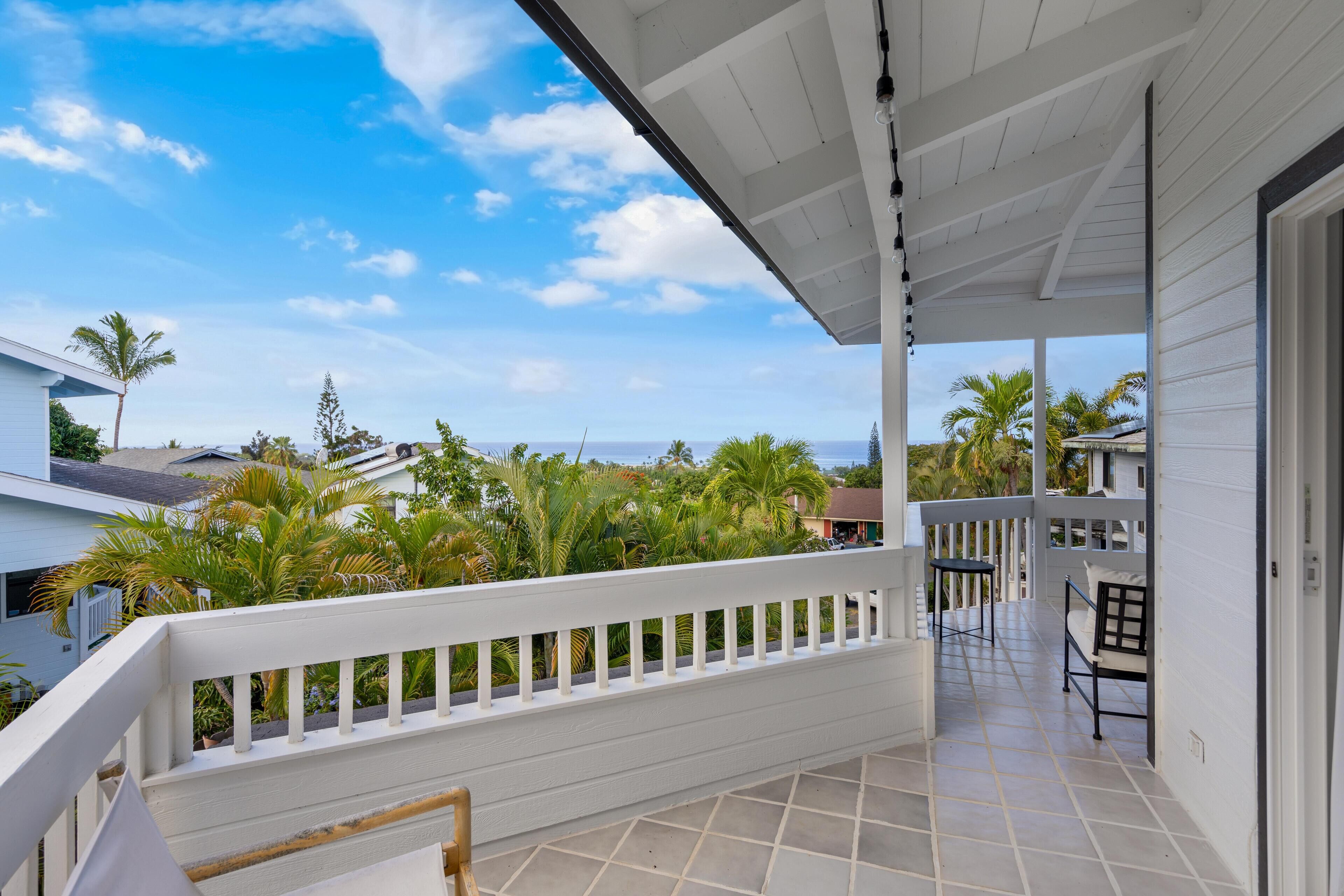House, Multiple Beds (Royal Point Modern Hale) | Terrace/patio