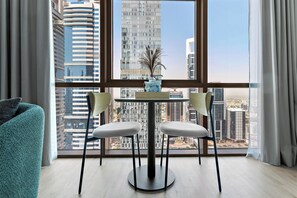 In-room dining - Silkhaus Liberty House (Dubai)