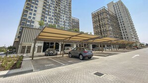واجهة المنشأة