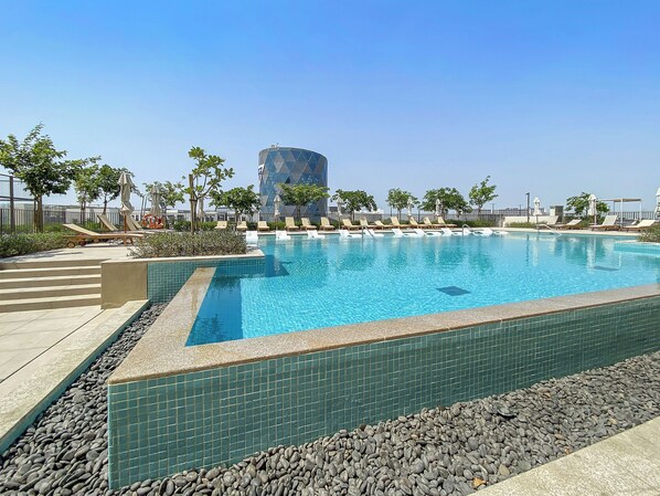 Pool - Silkhaus Collective 2.0 (Dubai)