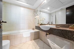 Classic Apartment | Bathroom