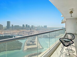 Executive Apartment | Balcony view - Silkhaus Oceanscape (Abu Dhabi)
