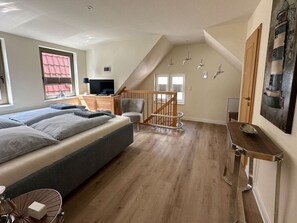 2 عدّة غرف نوم وطراز فريد لكل وحدة ومكواة/لوح كي