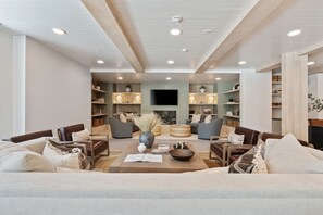 Smart TV, fireplace, video games, offices
