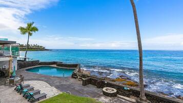Condo, 1 Queen Bed with Sofa bed (Kona Magic Sands#208) | Pool