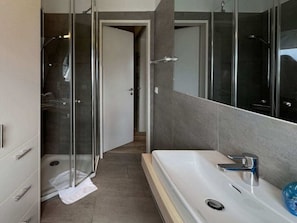 Ferienhaus | Badezimmer