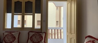 شقة مفروشة One-Bedroom Apartment