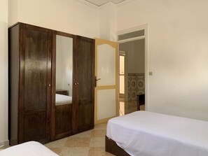 2 bedrooms - العقارية One-Bedroom Apartment (Beni Enzar)