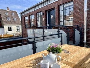 House | Dining - Simmerdeis on the Gracht Loft Apartment 2 (Friedrichstadt)