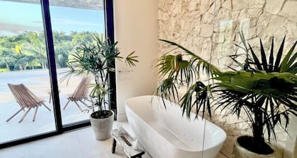 Villa Marina 
New Luxurious Waterfront villa