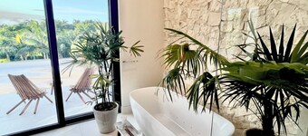 Villa Marina
New Luxurious Waterfront villa