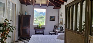 5 chambres, bureau, fer et planche à repasser, Wi-Fi gratuit