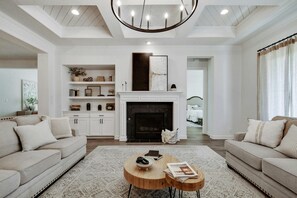 TV connectée, livres, imprimantes