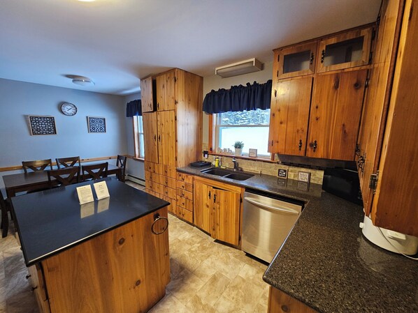 Fridge, microwave, oven, stovetop - Bayview Hideaway with a great mountains view and large peaceful property. (Whycocomagh)