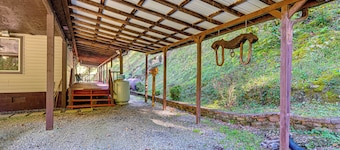 Creek Access & Spacious Yard: Quiet Sylva Home!