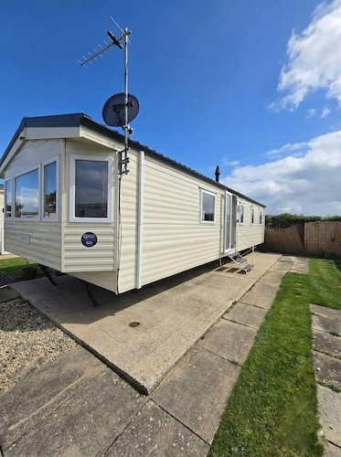 3 bed Robin Hood Rhyl