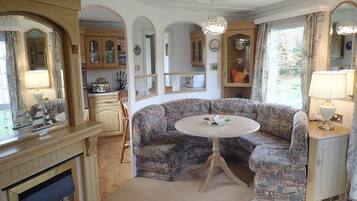 Chalet | Area keluarga | TV dan perapian