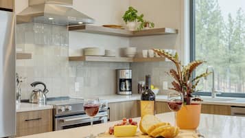 Hus, 3 soverom | Eget kjøkken | Kjøleskap, mikrobølgeovn, ovn og kokeplater