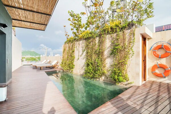 2 piscinas al aire libre