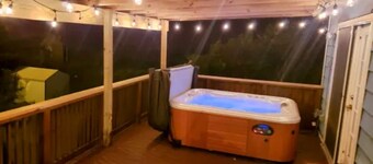 Cottage 3 In Kimball next to HMT has HOT TUB/NO BUNKS. We offer ATV Rentals!