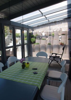 Mobile Home | Dining - Haus Romy Comfortable Holiday Residence (Stadtprozelten)
