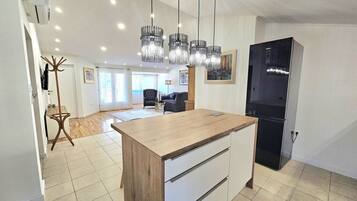 Mobile Home | Private kitchen