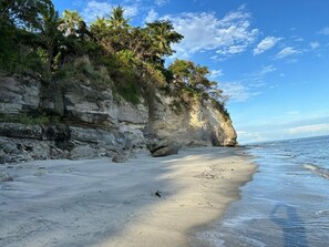 Plage à proximité, sable blanc