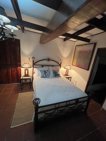 Wifi gratis y ropa de cama