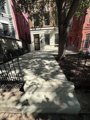 Property grounds - Entire-studio near Dupot Cir (Washington)