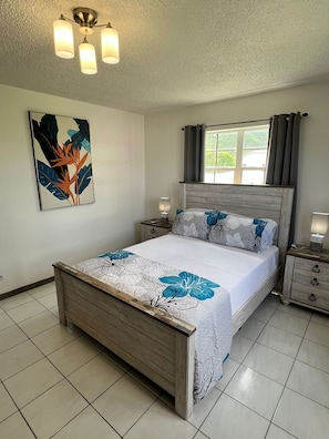 2 chambres, fer et planche à repasser, Wi-Fi, draps fournis