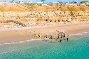 Beach - Laurant's Cottage~cute & cosy rustic entertainer (McLaren Vale)