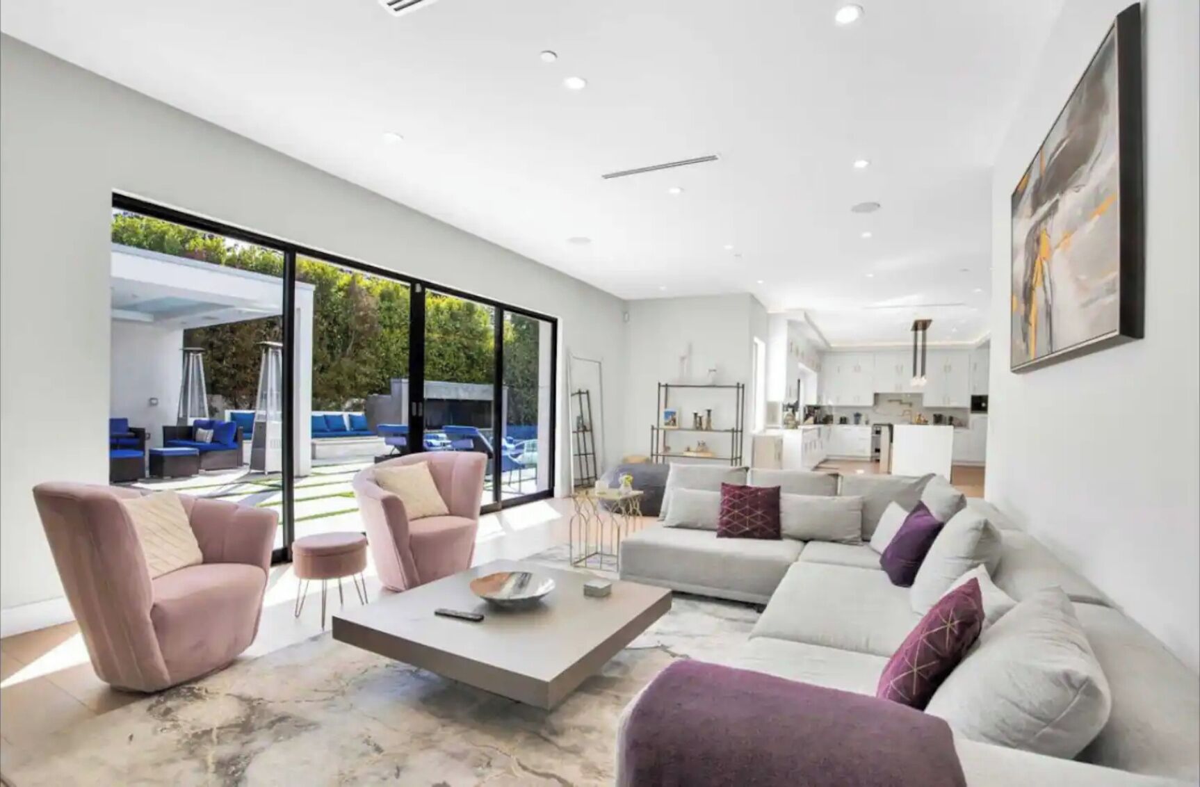 Luxury-Villa, Mehrere Betten, Poolzugang, Poolblick (Cumpston Oasis) | Wohnbereich