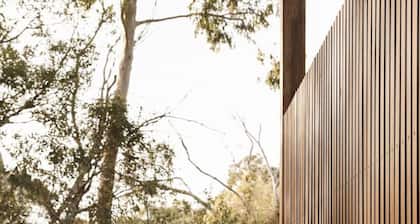 Herrings House:  iconic designer nature retreat