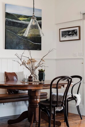 Dining - WAIRERE REST | LUXE Couples High Country Retreat | Outdoor Bath + Amazing Garden (Piries)