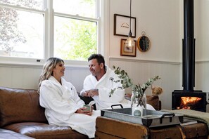 Interior - WAIRERE REST | LUXE Couples High Country Retreat | Outdoor Bath + Amazing Garden (Piries)