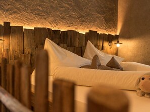 Mobile Home | 2 bedrooms, individually furnished, iron/ironing board