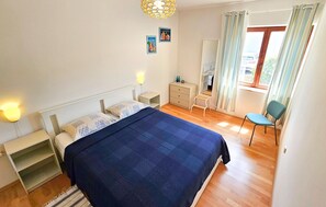 2 soverom, strykejern/-brett, wi-fi (inkludert) og sengetøy