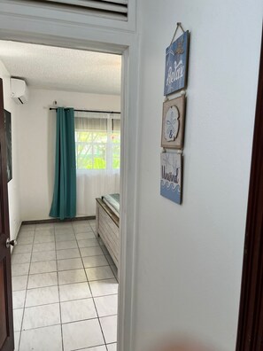 2 chambres, fer et planche à repasser, Wi-Fi, draps fournis