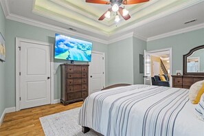 Iron/ironing board, WiFi, bed sheets - Charming 3-bedroom townhome with AC and WiFi in superb Florence (Florence)