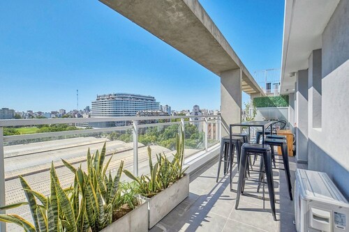 Superb 3BR with Pool, BBQ, Sauna & Stunning Views