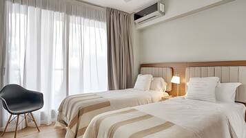 2 bedrooms, iron/ironing board, internet, bed sheets