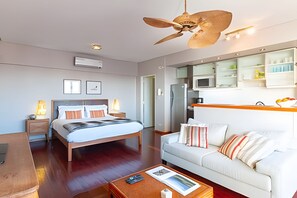 1 habitación, tabla de planchar con plancha, internet y ropa de cama 
