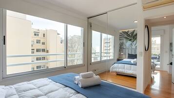 2 habitaciones, tabla de planchar con plancha y acceso a internet