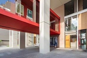 Exterior - Great 2BR with Heated Rooftop Pool, Gym & Hot Tub (Buenos Aires)
