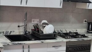 Fridge, microwave, oven, stovetop - Sunny Gandia Apartment With 2 Bedrooms (Gandia)
