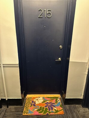 Interior - Charming Studio apartment with fitness room, WiFi in marvelous New Haven (New Haven)