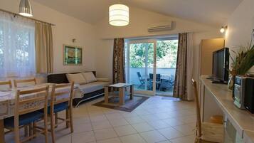 House | Tempat makan