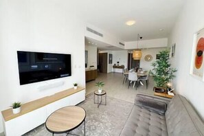 TV, stereo